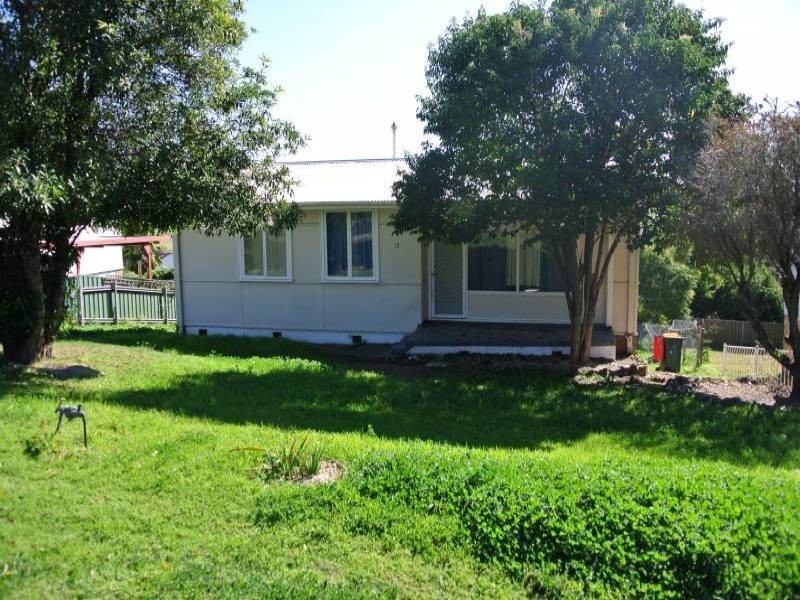 40 Tobruk Ave, Muswellbrook NSW 2333