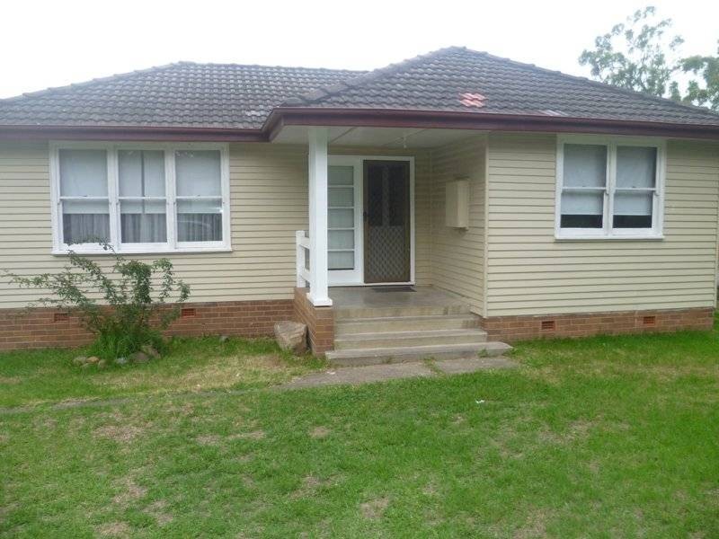 26 Anzac Parade, Muswellbrook NSW 2333