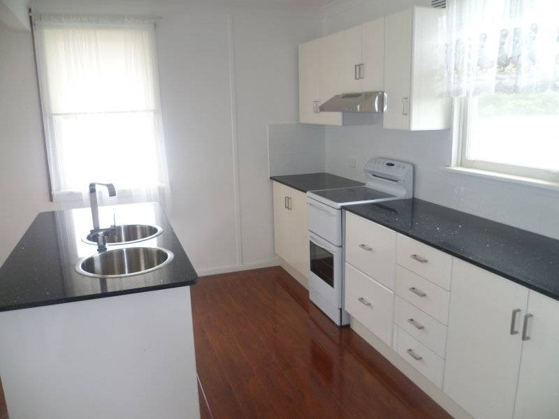 26 Anzac Parade, Muswellbrook NSW 2333