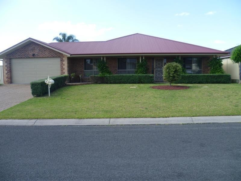 15 Silky Oak Close, Muswellbrook NSW 2333