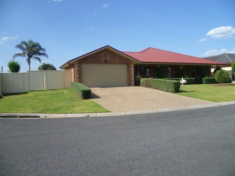 15 Silky Oak Close, Muswellbrook NSW 2333