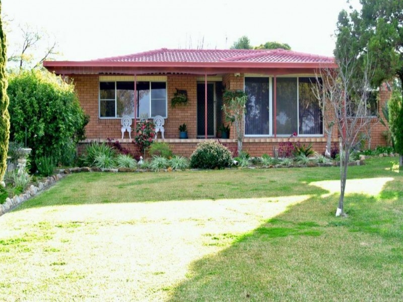 18 Turner Street, Denman NSW 2328