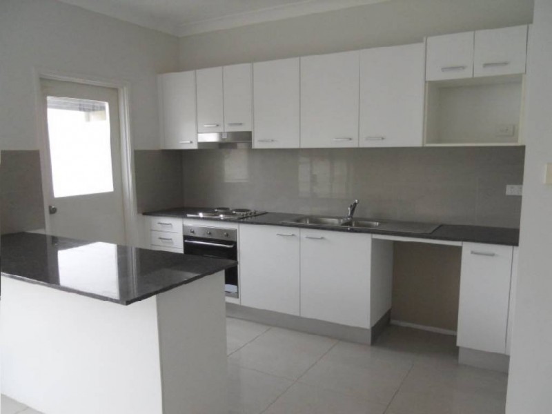 24/15 Lofberg Court, Muswellbrook NSW 2333