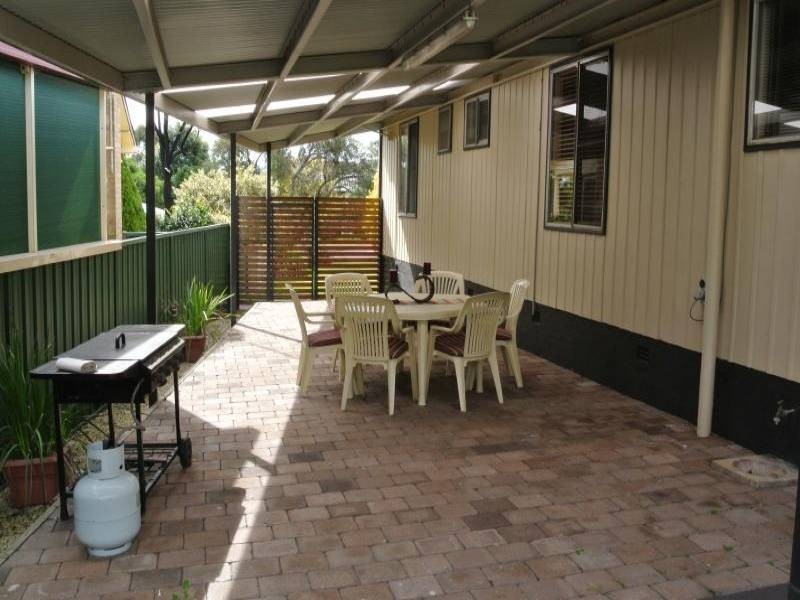 42 Thompson Street, Muswellbrook NSW 2333