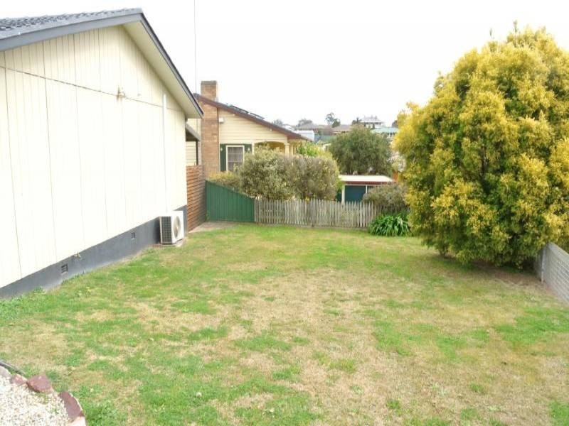 42 Thompson Street, Muswellbrook NSW 2333