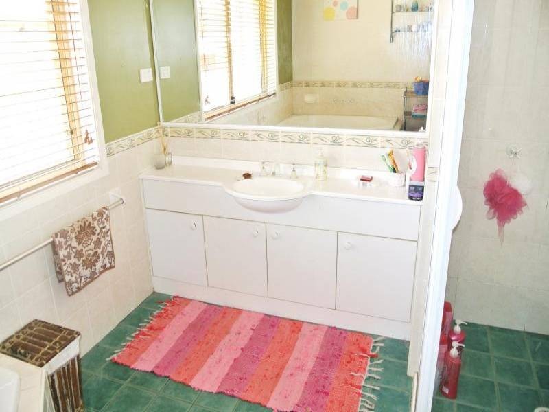 140 Segenhoe Street, Aberdeen NSW 2336