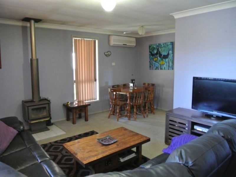 41 Calgaroo Ave, Muswellbrook NSW 2333