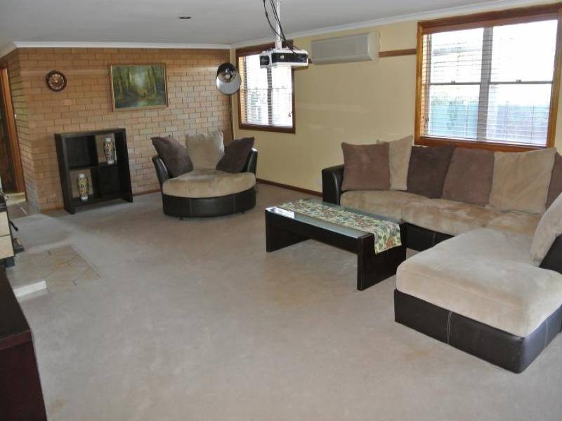 37 Carl St, Muswellbrook NSW 2333