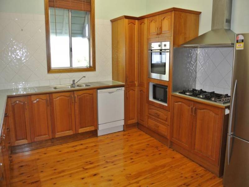 37 Carl St, Muswellbrook NSW 2333