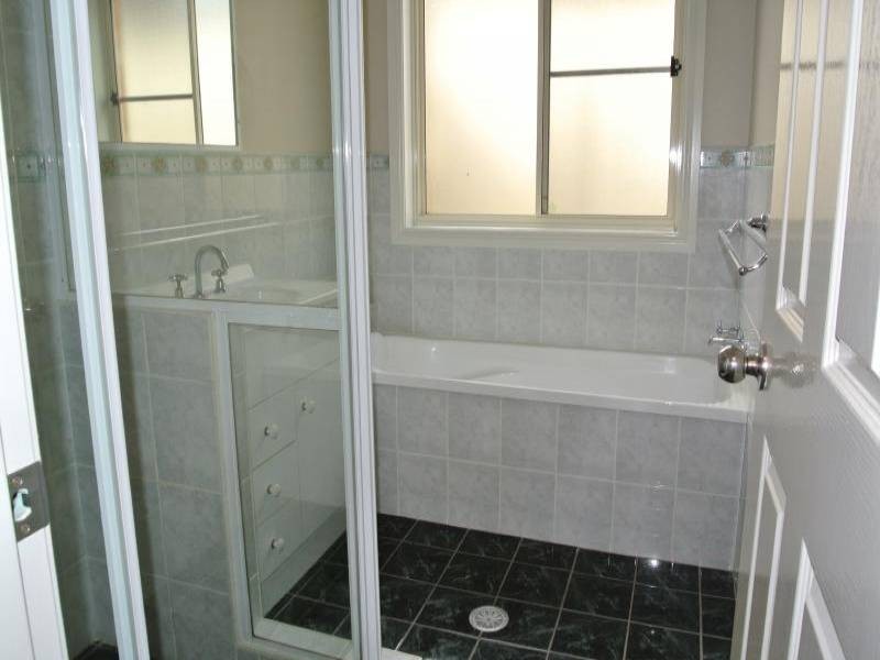 19 Calgaroo Ave, Muswellbrook NSW 2333