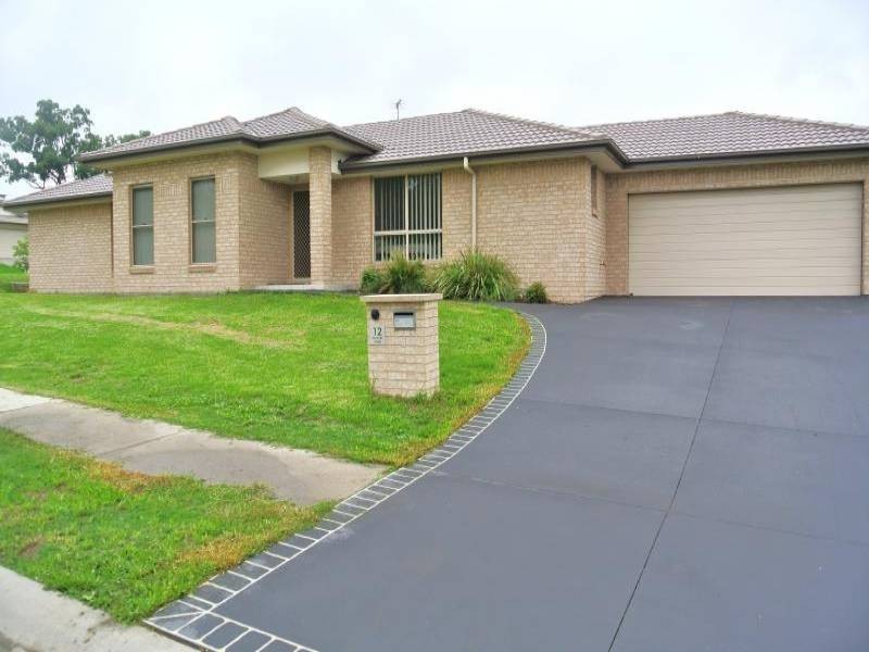 12 Belmore Street, Muswellbrook NSW 2333