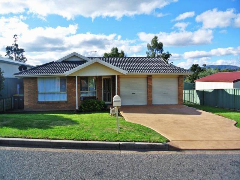 55 Thompson Street, Muswellbrook NSW 2333