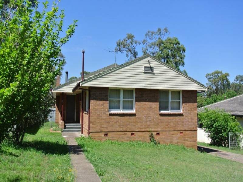 33 Anzac Parade, Muswellbrook NSW 2333