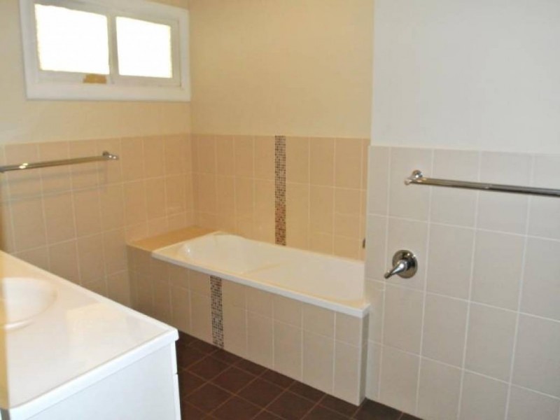 25 Crinoline Street, Denman NSW 2328