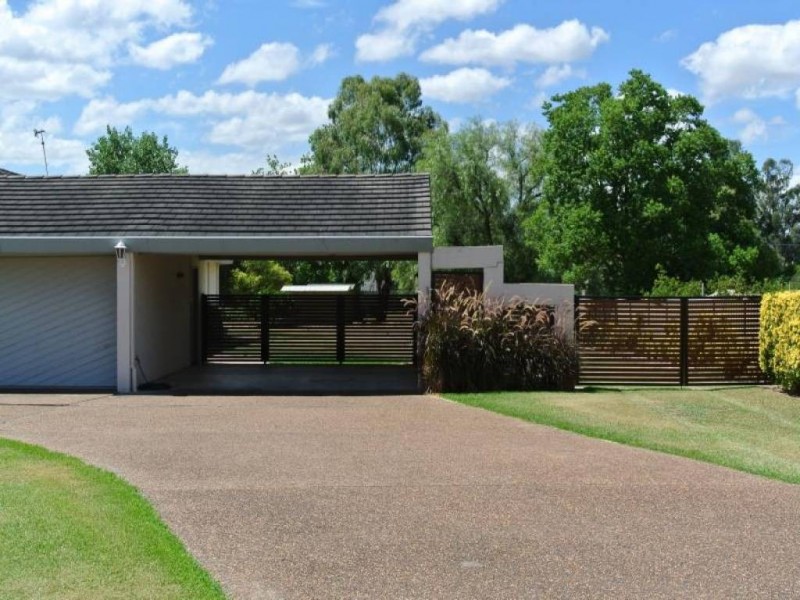 15-17 Paxton Street, Denman NSW 2328