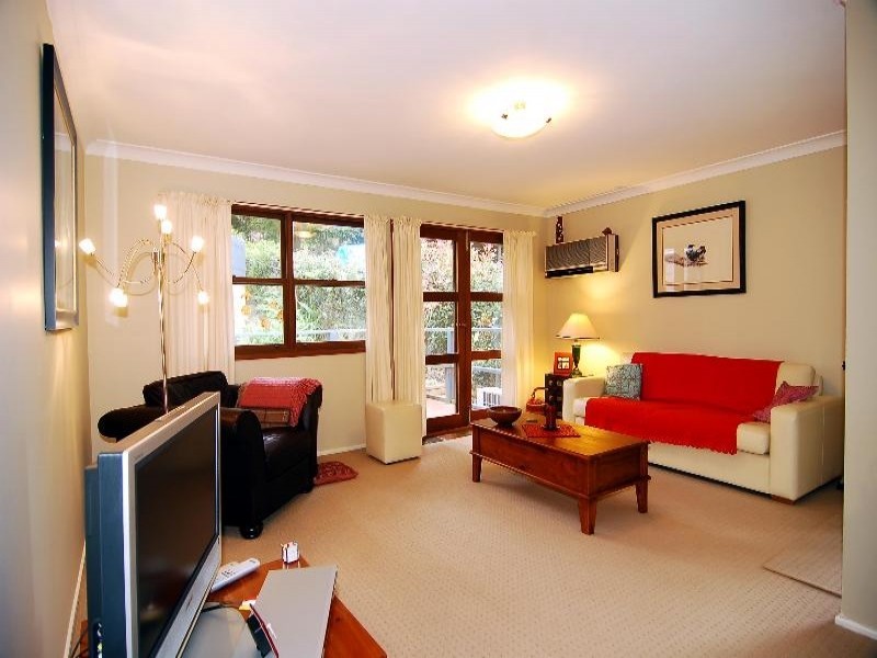 15 Currawong Crescent, Bowen Mountain NSW 2753
