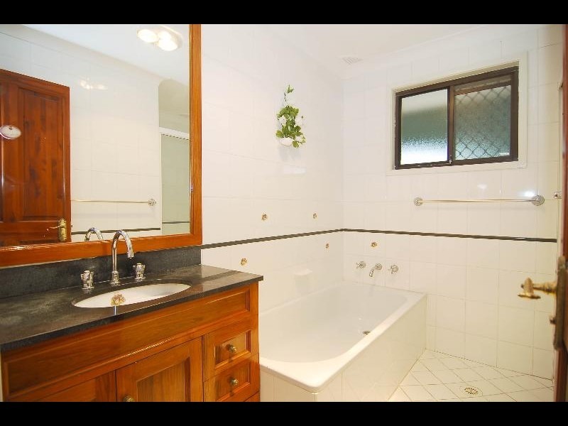 Mcgraths Hill NSW 2756