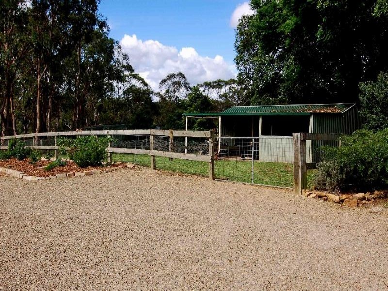 499 Blaxlands Ridge Rd, Blaxlands Ridge NSW 2758