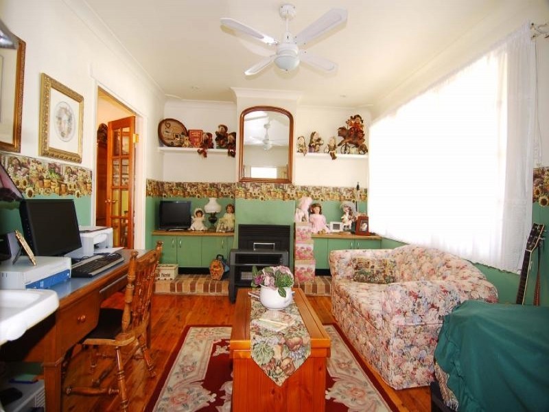 8 Woods Road, South Windsor NSW 2756