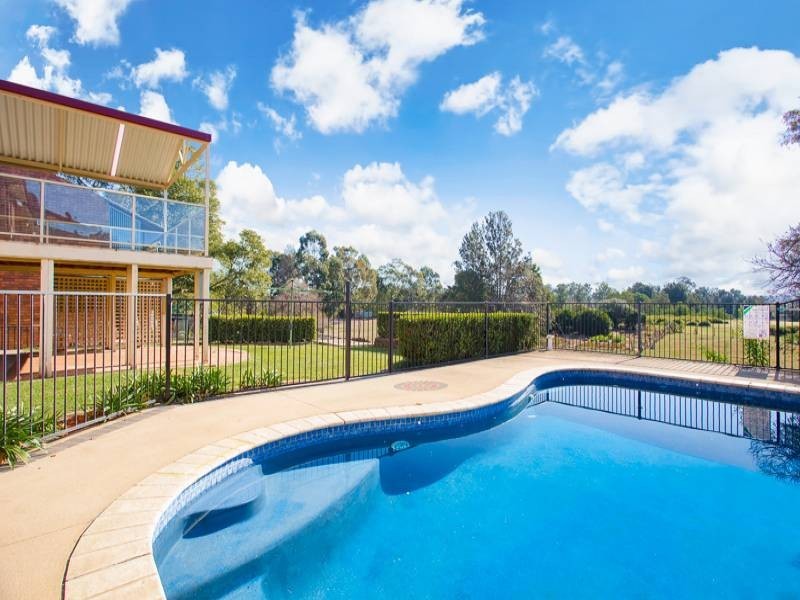 19 James Ruse Close, Windsor NSW 2756