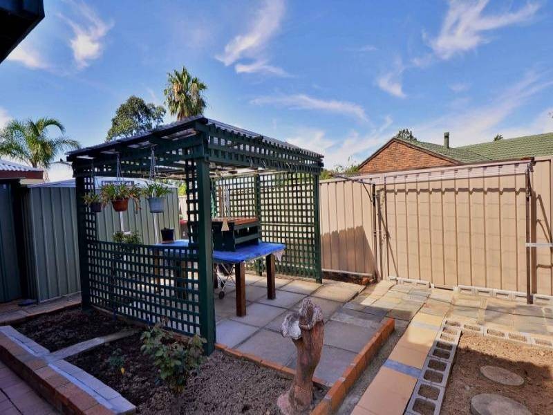 Mcgraths Hill NSW 2756