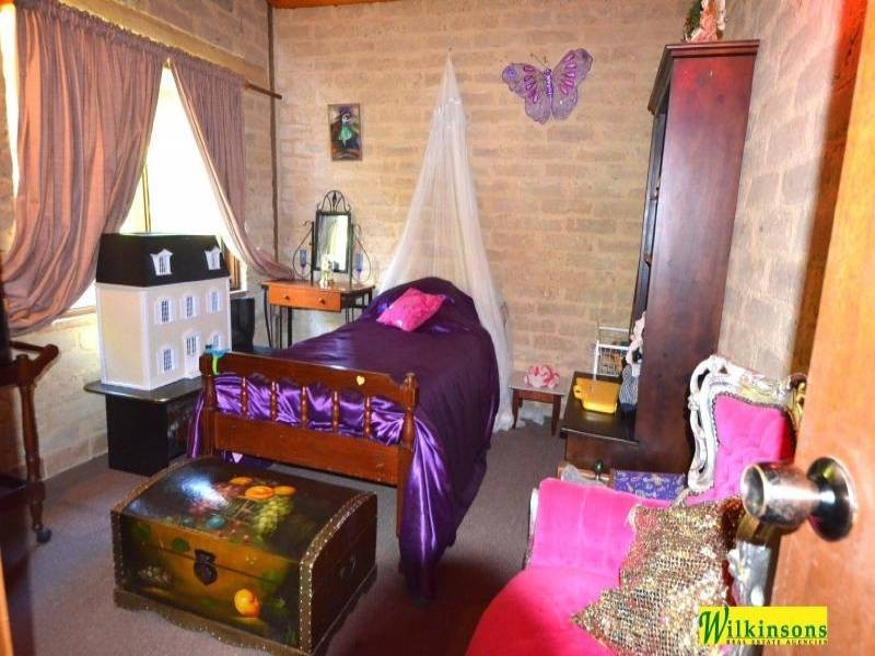 35 Burralow Road,, Kurrajong Heights NSW 2758