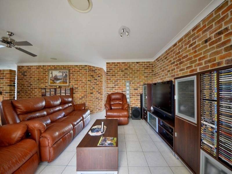 8 Langley Place,, Richmond NSW 2753