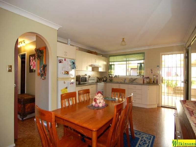 8 Raymond Street, Freemans Reach NSW 2756