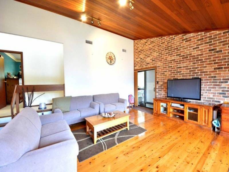 64 Bowen Mountain Road,, Bowen Mountain NSW 2753