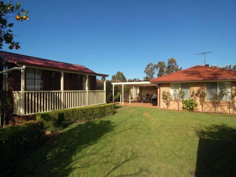 33 Bounty Crescent, Bligh Park NSW 2756