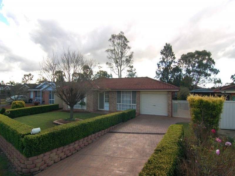 33 Bounty Crescent, Bligh Park NSW 2756