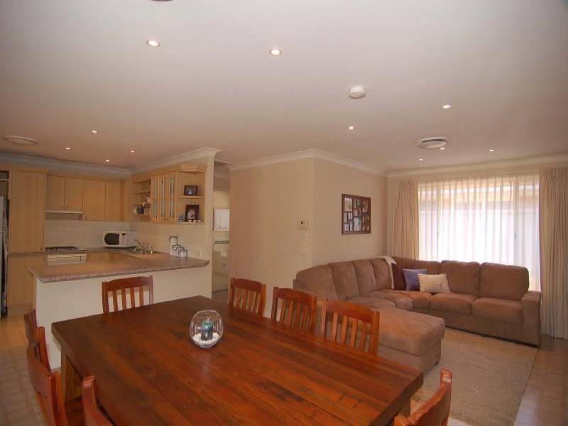 33 Bounty Crescent, Bligh Park NSW 2756