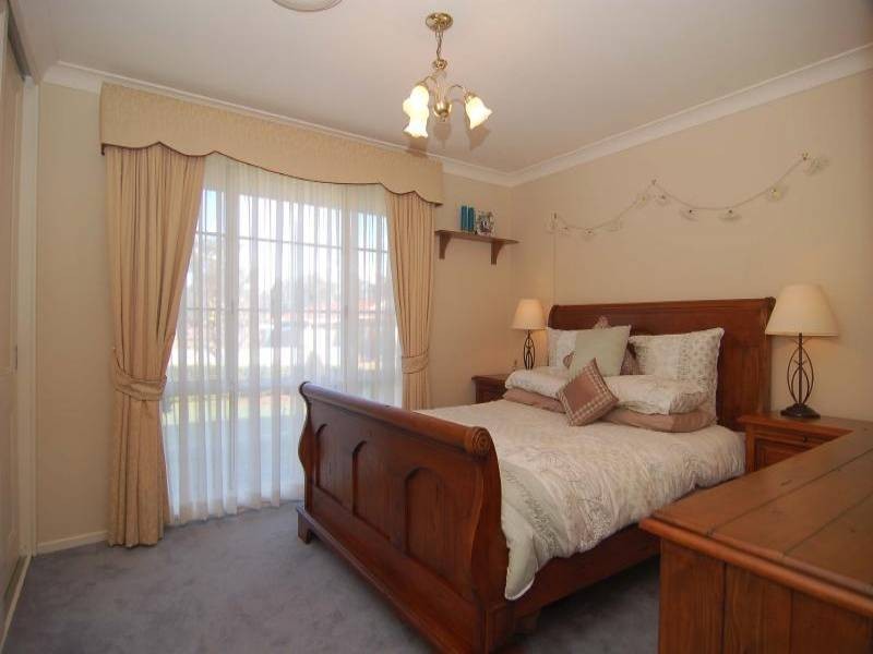 33 Bounty Crescent, Bligh Park NSW 2756