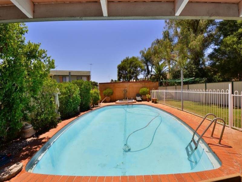 Mcgraths Hill NSW 2756