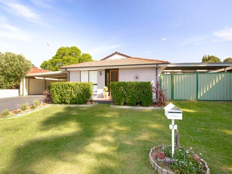 Mcgraths Hill NSW 2756