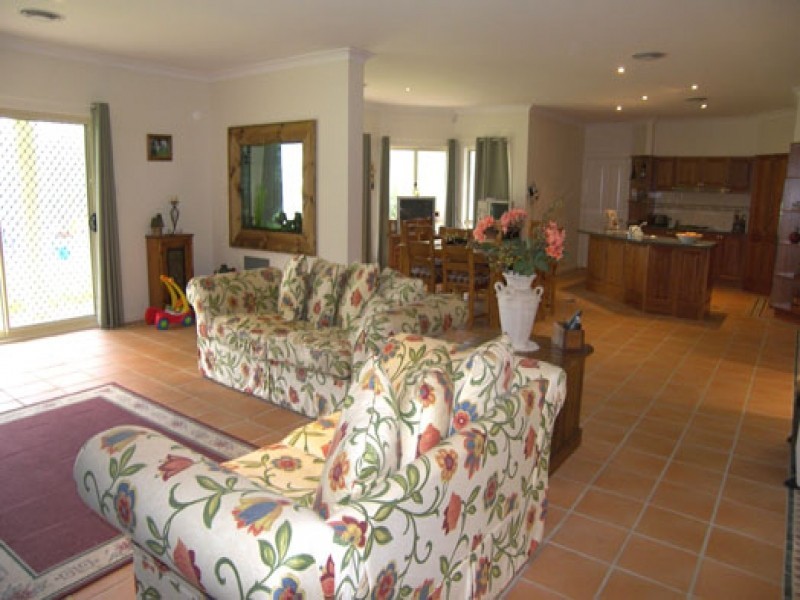 East Kurrajong NSW 2758