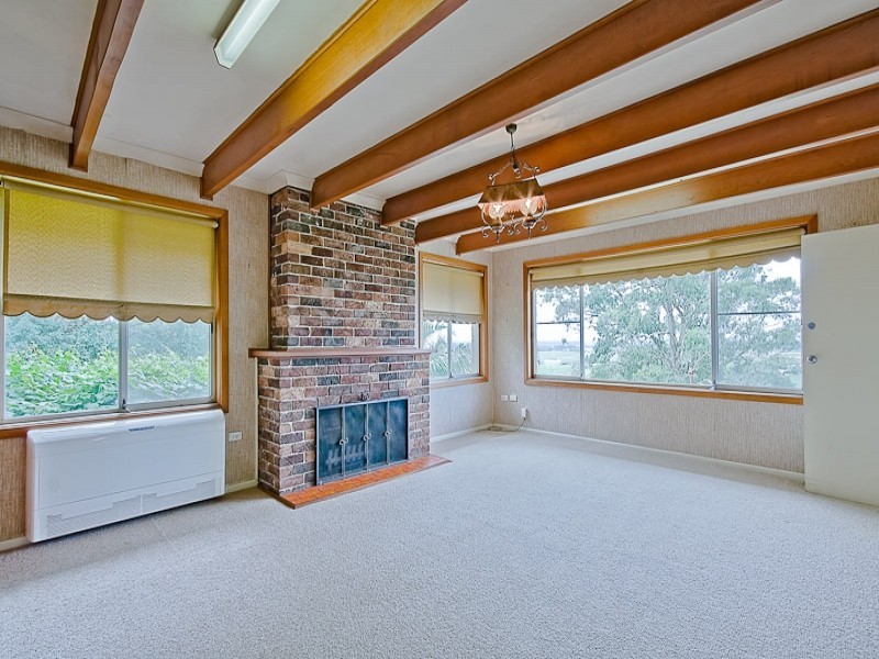 16 Martins Lane, Freemans Reach NSW 2756