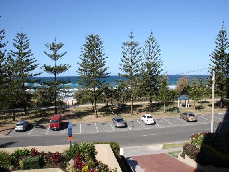 Burleigh Heads QLD 4220