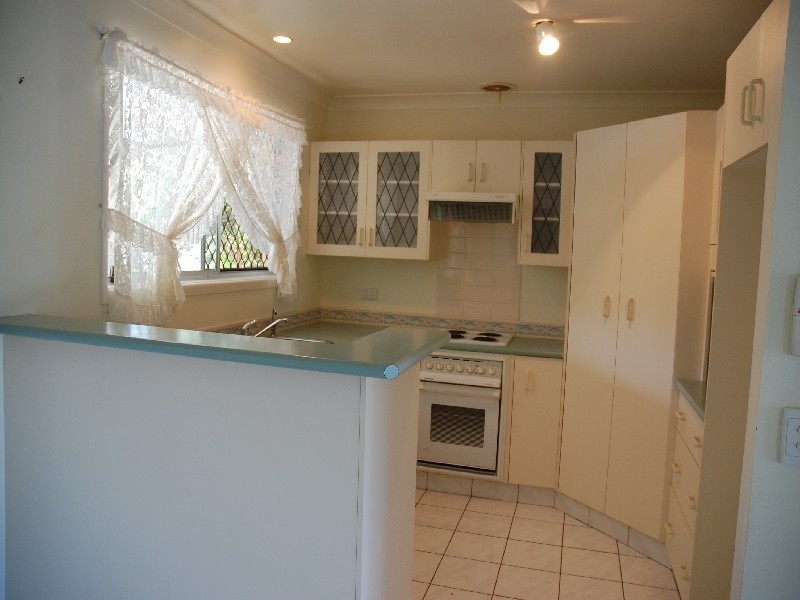 44 Fairsky Avenue, Mermaid Waters QLD 4218