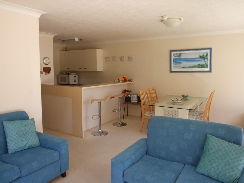 GB 3/52 Goodwin Tce, Burleigh Heads QLD 4220