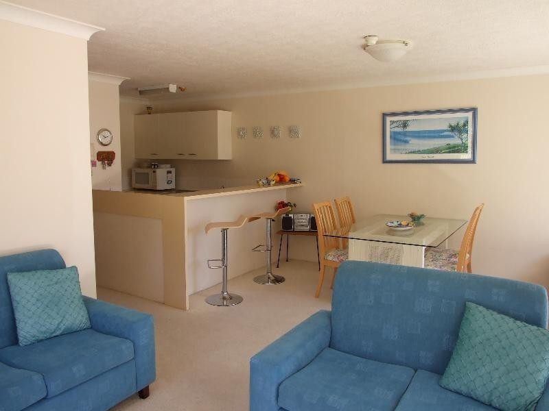 GB 3/52 Goodwin Tce, Burleigh Heads QLD 4220