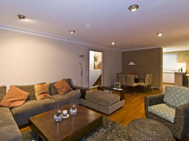 75 George Street Central, Burleigh Heads QLD 4220