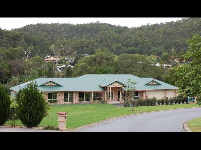 6 Fairy Wren Crt, Bonogin QLD 4213