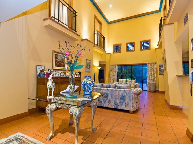 29 Kentia Court, Elanora QLD 4221