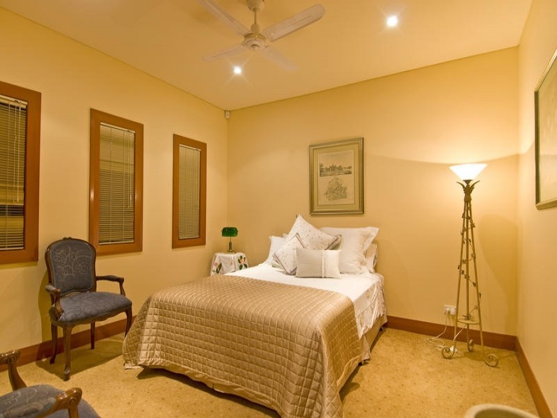 29 Kentia Court, Elanora QLD 4221