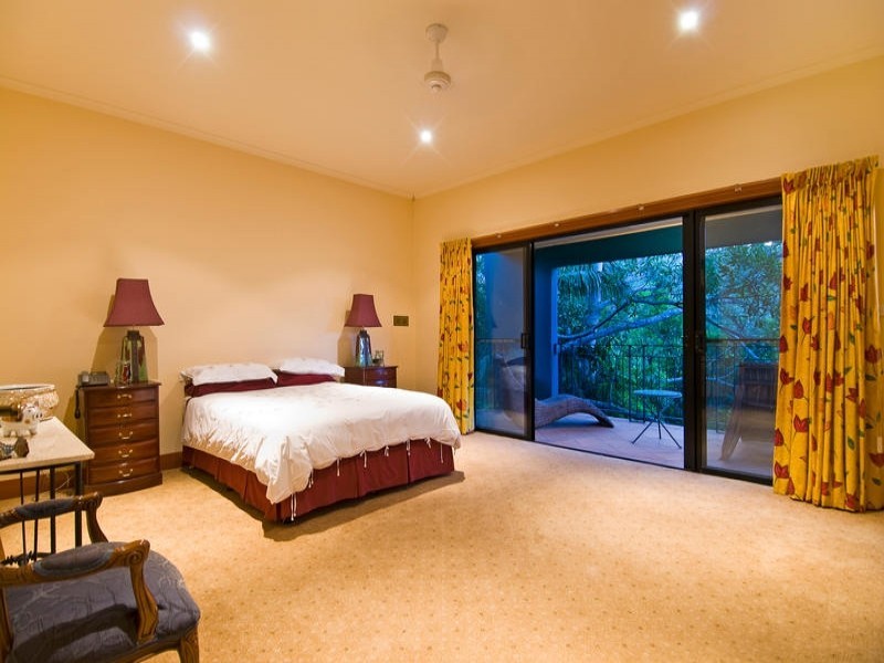 29 Kentia Court, Elanora QLD 4221