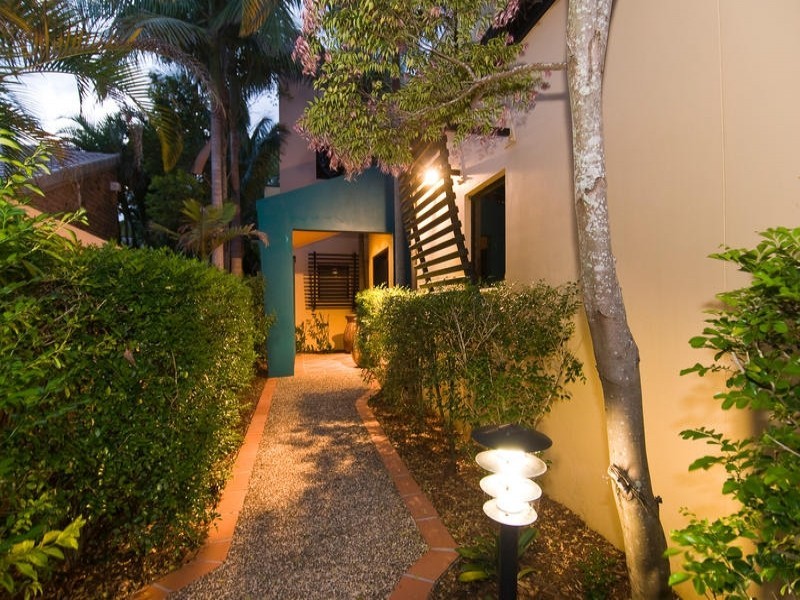 29 Kentia Court, Elanora QLD 4221