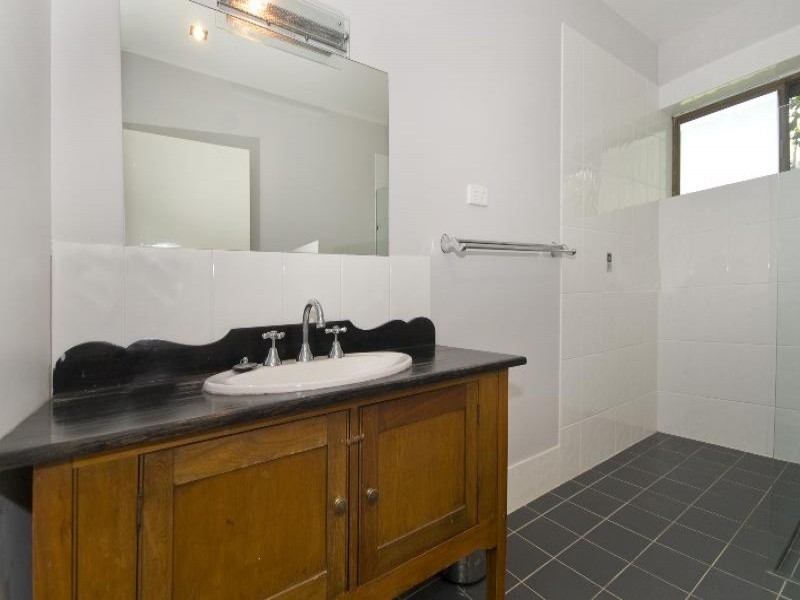 170 Simpsons Road, Currumbin Waters QLD 4223