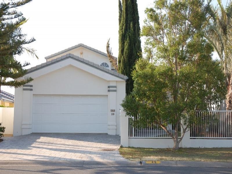 29 Northwestern Ct, Varsity Lakes QLD 4227