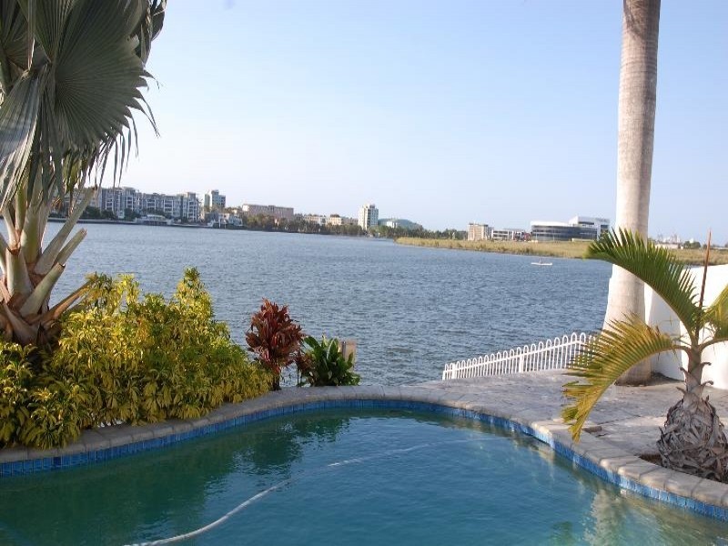 29 Northwestern Ct, Varsity Lakes QLD 4227